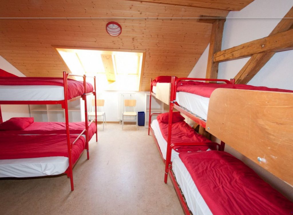 https://old.hotel-marchairuz.ch/wp-content/uploads/2023/04/Dortoirs-1024x751.jpeg